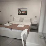 Alexia Rooms