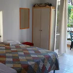 Rose Garden Hotel