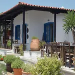Skites Hotel Bungalows