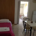 Hotel Maravelias