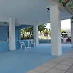 Stavros Rooms And Studios