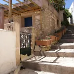 El Greco Traditional Houses