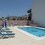 Arkadi Apartments
