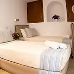 Dimele Rooms & Studios