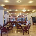 Lagonas Beach Hotel Apartments