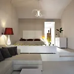 Ixian All Suites - Adults Only