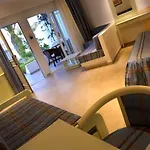 Alexandros Palace And Suites
