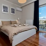 51M² Flat In Vouliagmeni