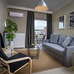 51M² Flat In Vouliagmeni