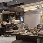 Ava Hotel And Suites