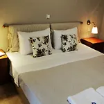 Mirthios Felicity Apartment