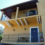 Niki Apartments