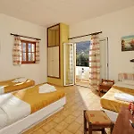 Stelios Apartments