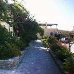 Villa Tsapakis