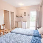 Alexandros Apartments