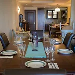 George\'S Poet Maisonette