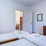Frida Apartments