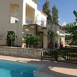 Cretamos Seaside Villas