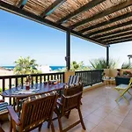 Sun & Blue Beach Apartment