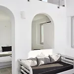 Nonis Apartments