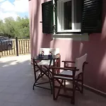 Victoria\'S Summer House