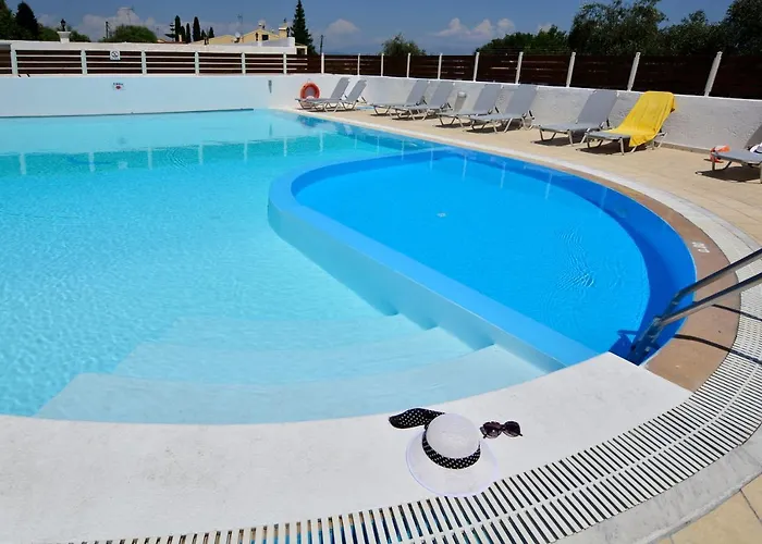 Alex Apartment Suites