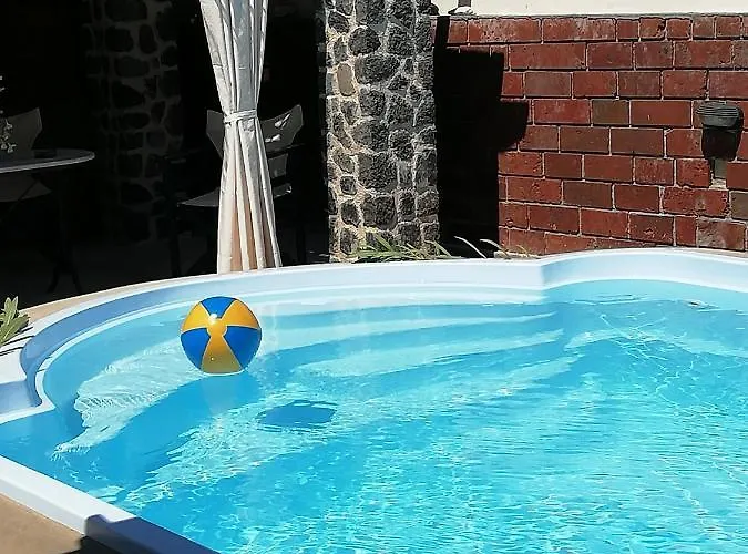 5Bedroom Villa In Perissa Beach