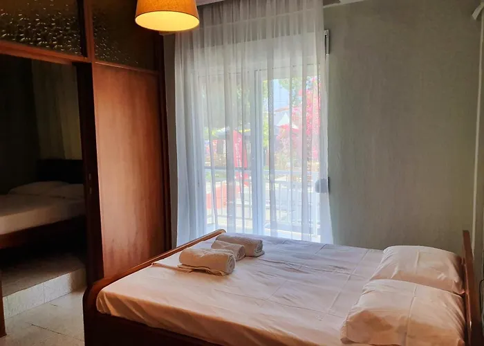 Sea View Apartment In Flogita