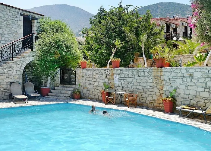 Holiday Homes Las Mayoralas, Periana