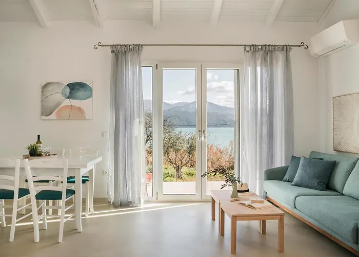 Apollonides Seafront Villa 2 Melete