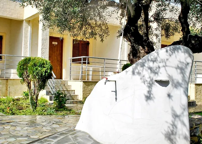 Chouzourakis Studios