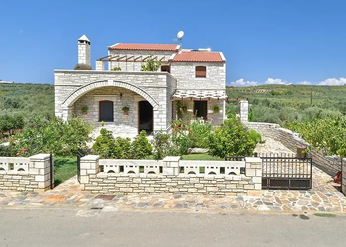 Villa Ahlades