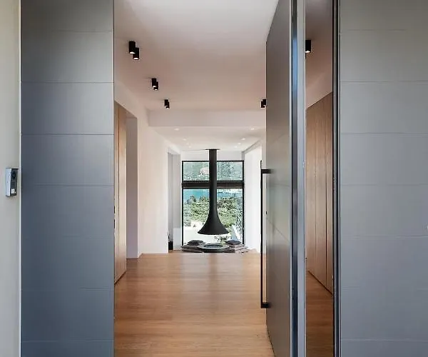 Seametry Luxury Living Penthouse