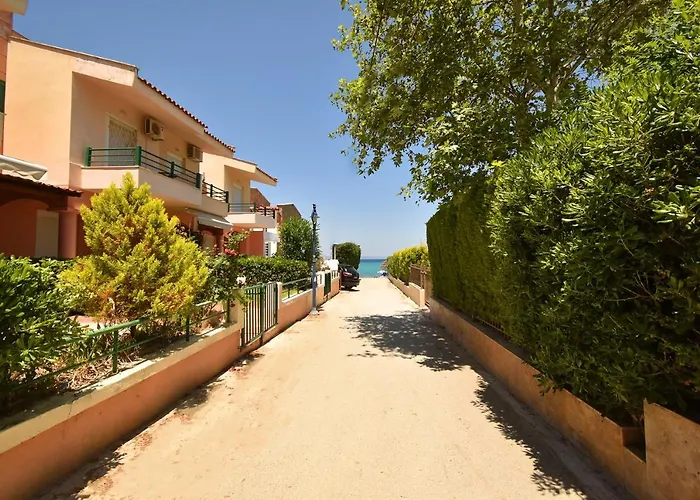 Nena Sea Side Maisonette, Hanioti