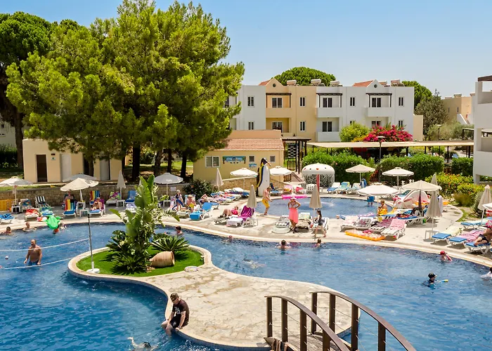 Matina Pefkos Aparthotel