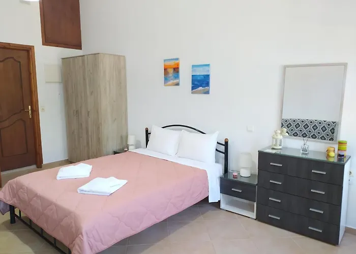 Roula\'S Apartment!