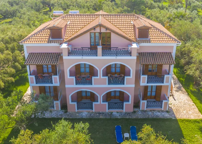 Kavos Psarou Studios & Apartments
