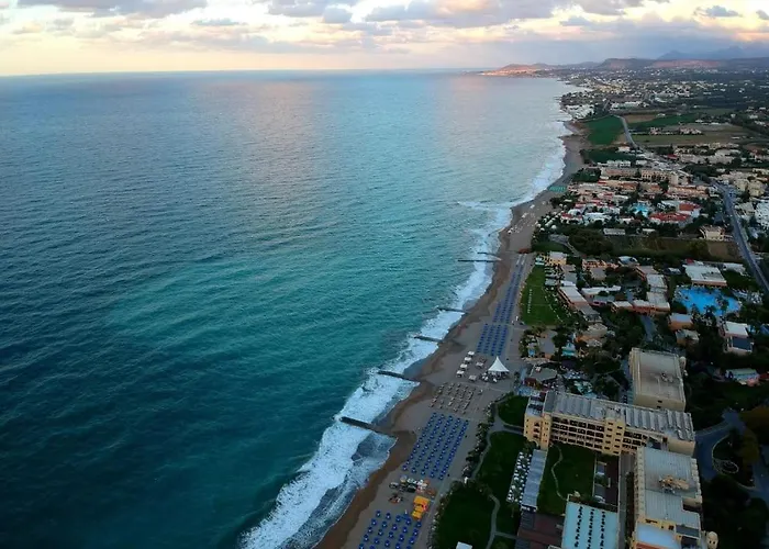 Adelhome - Sea View & Walking Distance To Beach!