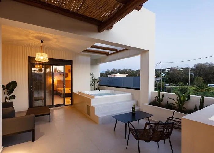 Isla Luxury Apartments - Private Hot Tub - 100M From Beach