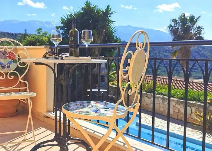 Villa Koumos - Crete Holidays With Pool And Views