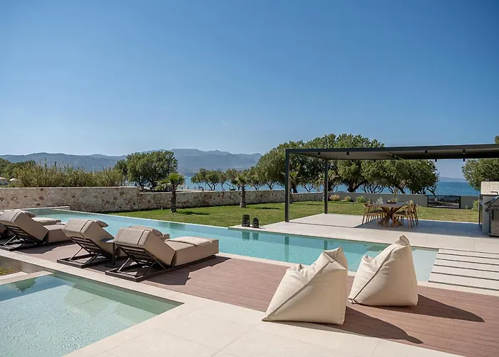 Pnoe Villas - Seafront Experience