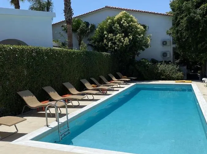 Manolis\' House