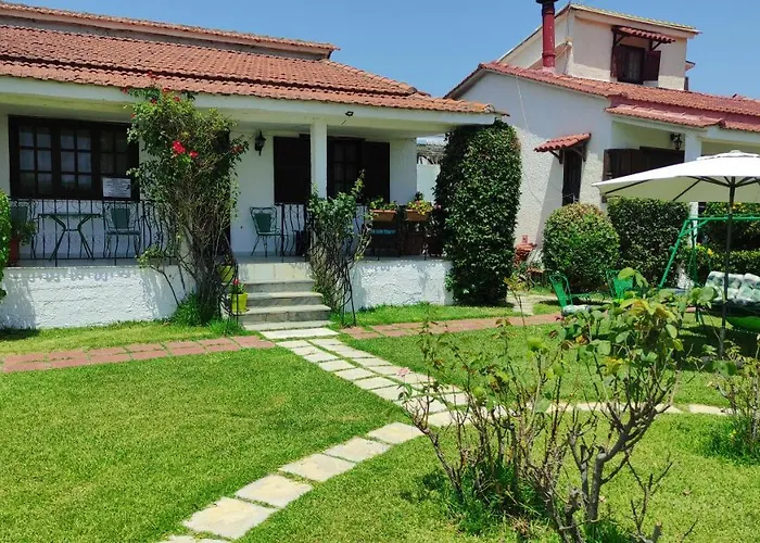 Agios Mamas Beach House