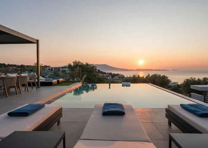 Villa Ekphrasis With Sea View And Jacuzzi