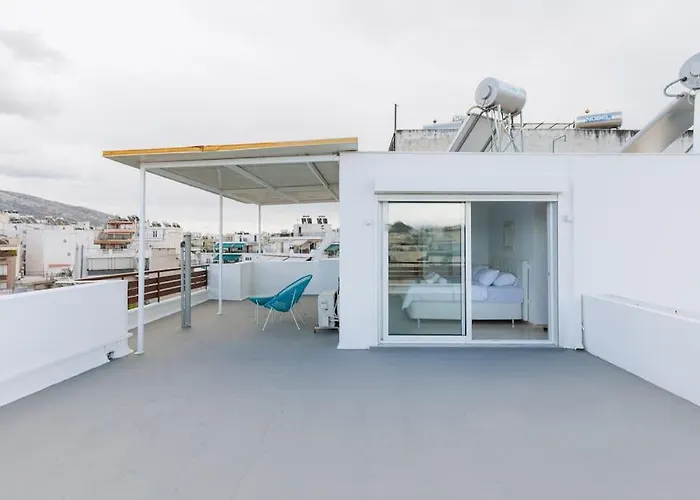 Amazing Rooftop Studio With Large Private Balcony