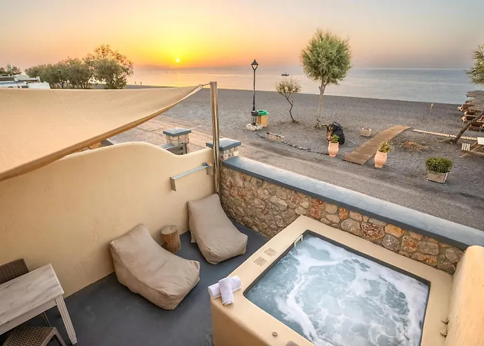 Cyclops Beach Apartments