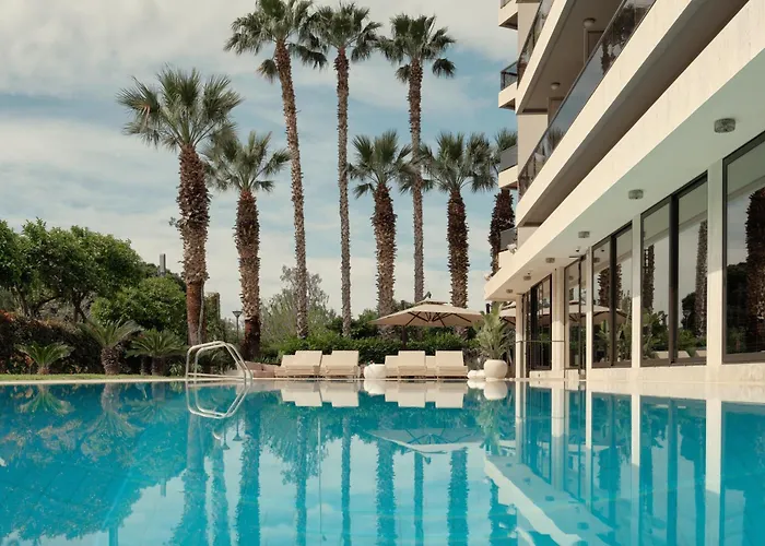 Golden Sun Hotel