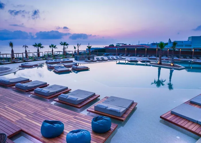 Senseana Sea Side Resort & Aquadventure