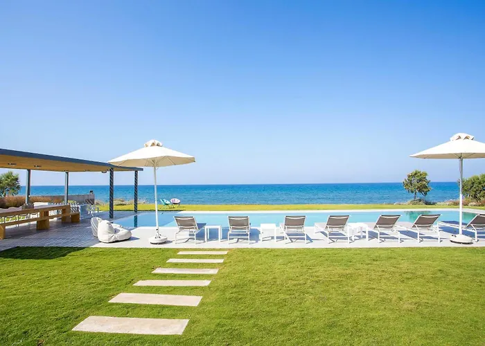 Liam Beach Front Luxury Villa With 100M2 Infinity Pool