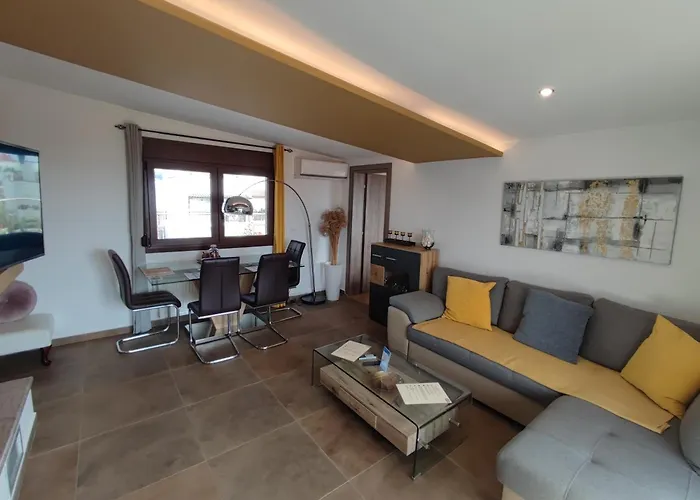 Theasis Luxury Panoramic Penthouse